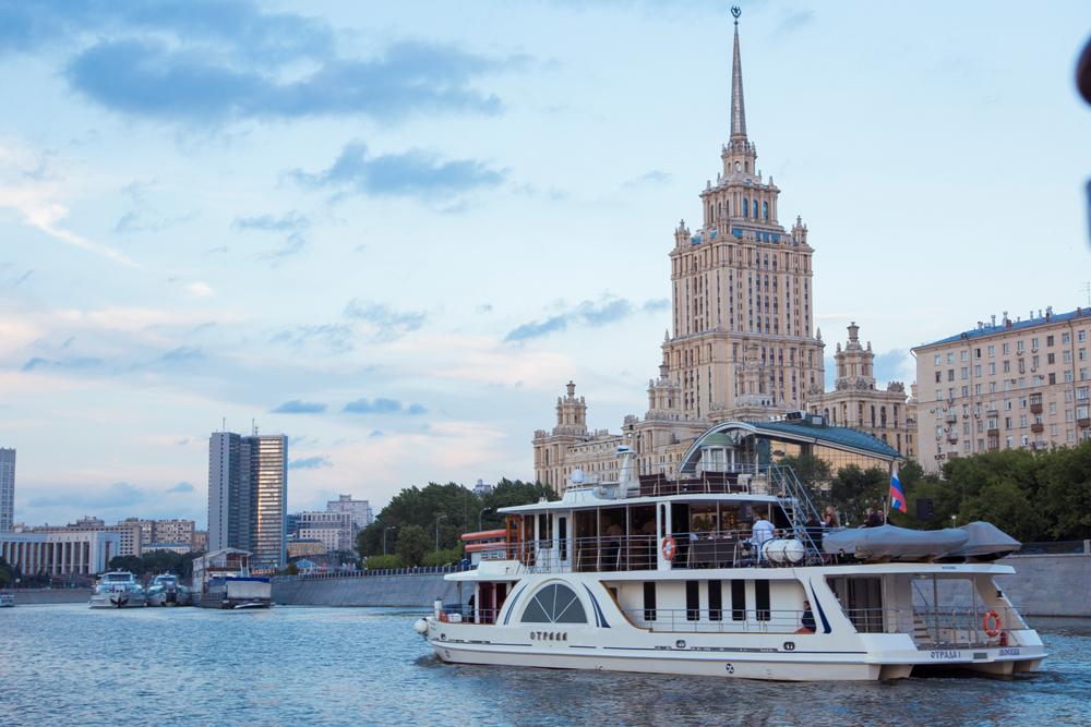 Стоимость аренды яхты "Отрада" в Москве